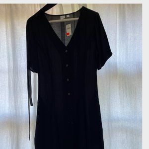 Adorable NWT Gap Black little black dress size 6